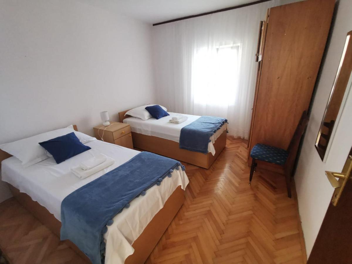 Apartment Ana Kaštel Sućurac Exterior foto